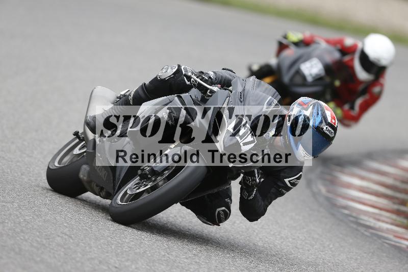 /37 28.07.2025 Dunlop Ride und Test Day ADR/Trackday Erfahren gelb Trackday schnell  rot/117